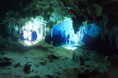 Cavern - Cave Diving